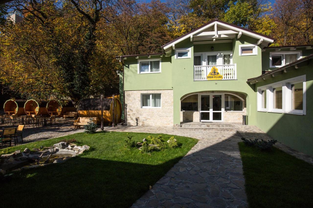 Drachenhaus Urban Villa Braşov Buitenkant foto